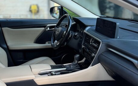 Lexus RX IV рестайлинг, 2021 год, 4 240 000 рублей, 9 фотография