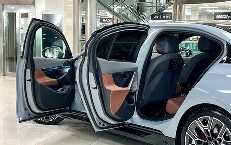 BMW 5 серия, 2025 год, 9 100 000 рублей, 12 фотография