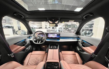 BMW 5 серия, 2025 год, 9 100 000 рублей, 22 фотография