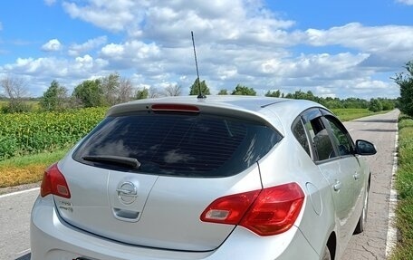 Opel Astra J, 2014 год, 850 000 рублей, 5 фотография