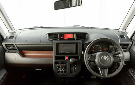 Toyota Roomy I, 2018 год, 900 000 рублей, 10 фотография