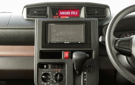Toyota Roomy I, 2018 год, 900 000 рублей, 14 фотография