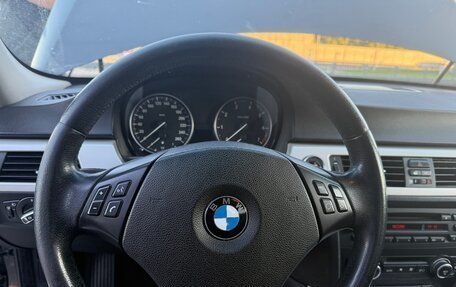 BMW 3 серия, 2009 год, 900 000 рублей, 6 фотография