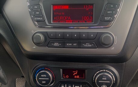 KIA Rio III рестайлинг, 2013 год, 800 000 рублей, 2 фотография
