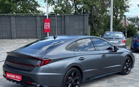 Hyundai Sonata VIII, 2023 год, 3 150 000 рублей, 5 фотография
