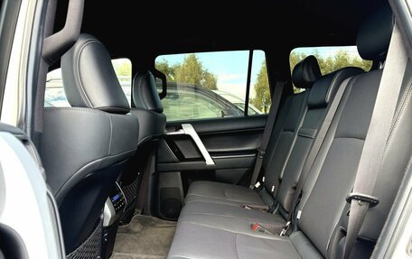 Toyota Land Cruiser Prado 150 рестайлинг 2, 2021 год, 5 780 000 рублей, 20 фотография