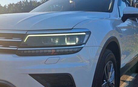 Volkswagen Tiguan II, 2018 год, 2 900 000 рублей, 3 фотография