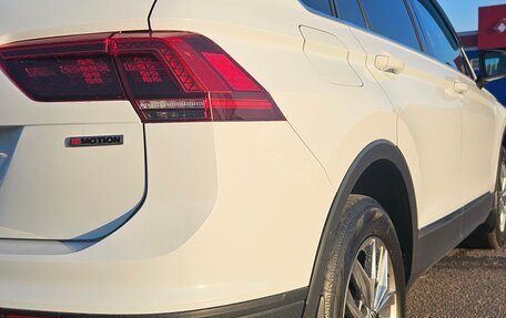 Volkswagen Tiguan II, 2018 год, 2 900 000 рублей, 10 фотография