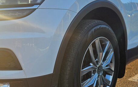 Volkswagen Tiguan II, 2018 год, 2 900 000 рублей, 18 фотография