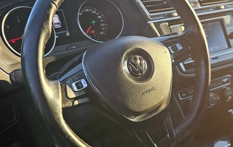 Volkswagen Tiguan II, 2018 год, 2 900 000 рублей, 21 фотография