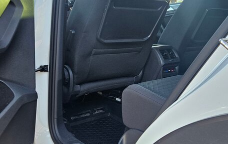 Volkswagen Tiguan II, 2018 год, 2 900 000 рублей, 36 фотография