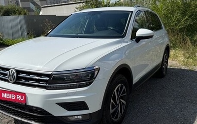 Volkswagen Tiguan II, 2018 год, 2 700 000 рублей, 1 фотография