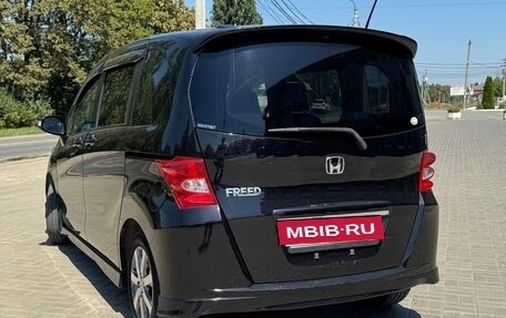 Honda Freed I, 2010 год, 1 190 000 рублей, 10 фотография