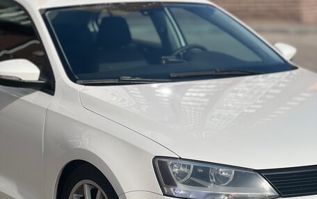 Volkswagen Jetta VI, 2012 год, 1 199 000 рублей, 18 фотография