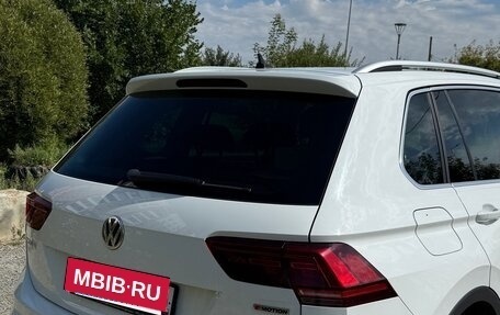 Volkswagen Tiguan II, 2018 год, 2 700 000 рублей, 5 фотография