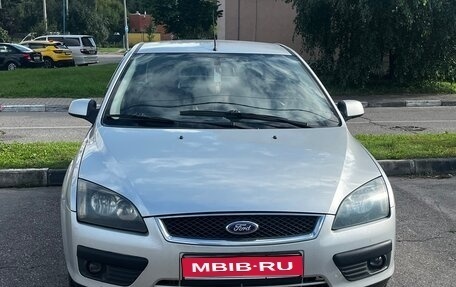 Ford Focus II рестайлинг, 2005 год, 300 000 рублей, 1 фотография