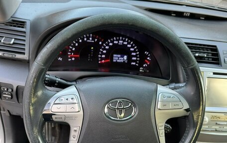 Toyota Camry, 2011 год, 950 000 рублей, 11 фотография