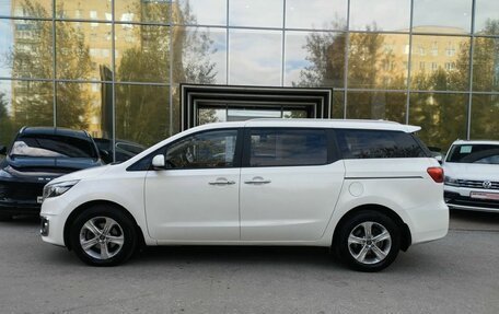 KIA Carnival III, 2017 год, 2 399 000 рублей, 9 фотография
