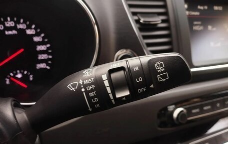 KIA Carnival III, 2017 год, 2 399 000 рублей, 25 фотография