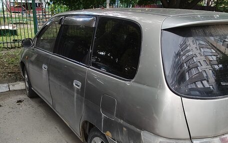 Toyota Gaia, 1998 год, 250 000 рублей, 3 фотография