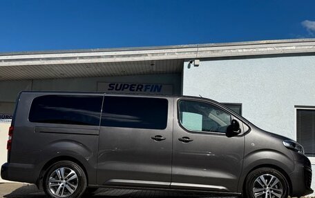 Peugeot Traveller I, 2023 год, 3 950 000 рублей, 4 фотография