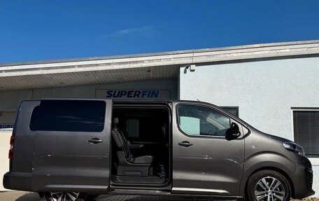 Peugeot Traveller I, 2023 год, 3 950 000 рублей, 10 фотография