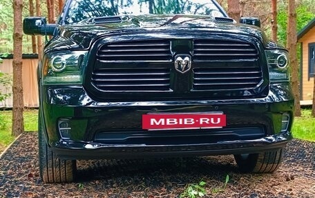 Dodge RAM IV, 2014 год, 3 100 000 рублей, 2 фотография