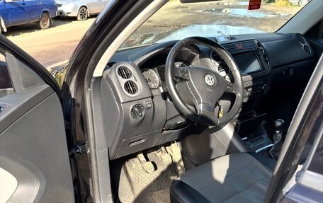 Volkswagen Tiguan I, 2010 год, 700 000 рублей, 4 фотография