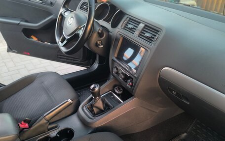 Volkswagen Jetta VI, 2014 год, 1 170 000 рублей, 16 фотография
