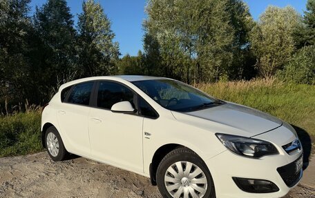 Opel Astra J, 2014 год, 880 000 рублей, 5 фотография