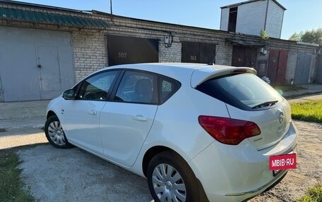 Opel Astra J, 2014 год, 880 000 рублей, 8 фотография