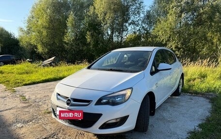 Opel Astra J, 2014 год, 880 000 рублей, 4 фотография