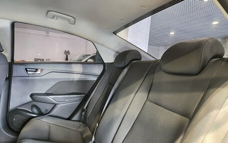 Hyundai Solaris II рестайлинг, 2017 год, 1 070 000 рублей, 15 фотография