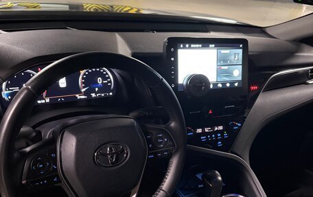 Toyota Camry, 2023 год, 3 300 000 рублей, 10 фотография
