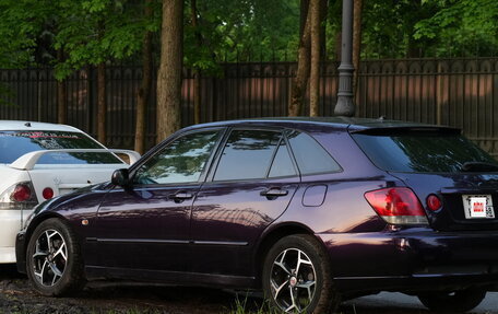 Toyota Altezza, 2002 год, 1 000 000 рублей, 4 фотография