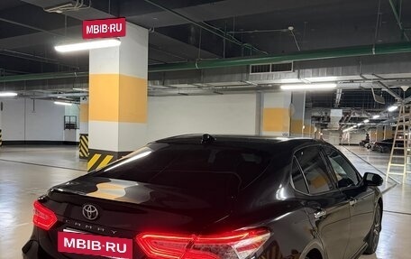 Toyota Camry, 2023 год, 3 300 000 рублей, 7 фотография