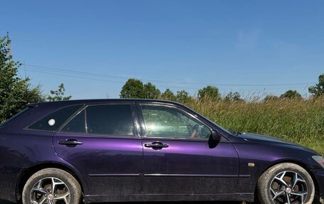 Toyota Altezza, 2002 год, 1 000 000 рублей, 12 фотография