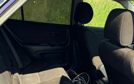 Toyota Altezza, 2002 год, 1 000 000 рублей, 19 фотография