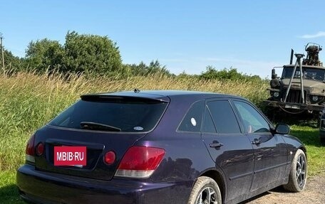 Toyota Altezza, 2002 год, 1 000 000 рублей, 9 фотография