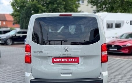 Peugeot Traveller I, 2023 год, 3 195 000 рублей, 6 фотография