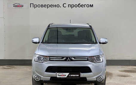 Mitsubishi Outlander III рестайлинг 3, 2012 год, 1 370 000 рублей, 2 фотография