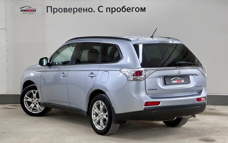 Mitsubishi Outlander III рестайлинг 3, 2012 год, 1 370 000 рублей, 6 фотография