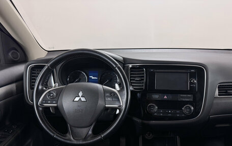 Mitsubishi Outlander III рестайлинг 3, 2012 год, 1 370 000 рублей, 10 фотография