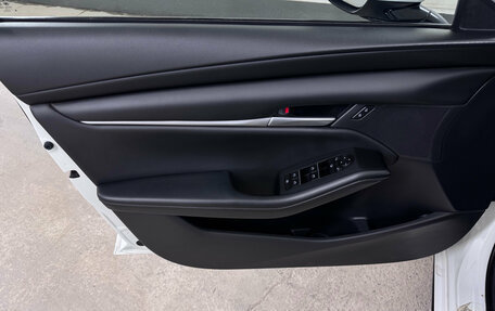 Mazda 3, 2020 год, 1 743 000 рублей, 22 фотография