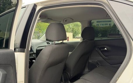 Volkswagen Polo VI (EU Market), 2011 год, 655 000 рублей, 15 фотография
