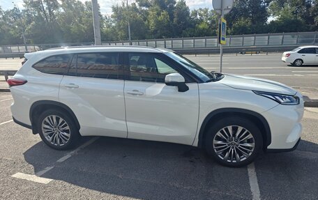 Toyota Highlander, 2025 год, 4 700 000 рублей, 3 фотография