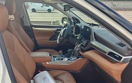 Toyota Highlander, 2025 год, 4 700 000 рублей, 8 фотография
