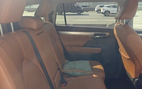 Toyota Highlander, 2025 год, 4 700 000 рублей, 11 фотография