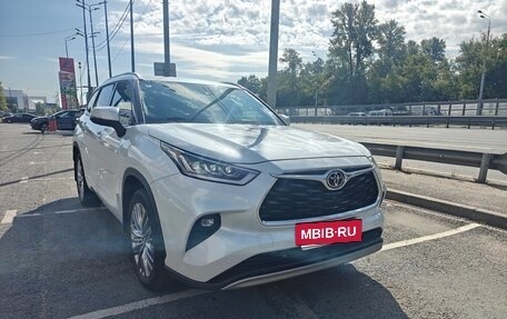 Toyota Highlander, 2025 год, 4 700 000 рублей, 2 фотография