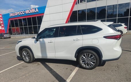 Toyota Highlander, 2025 год, 4 700 000 рублей, 16 фотография